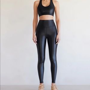 Carbon 38 Takara Shine Leggings NWT
